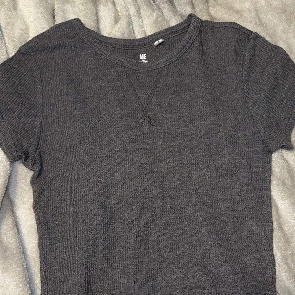 ME Makeover Essentials Gray Fitted Crop T-Shirt